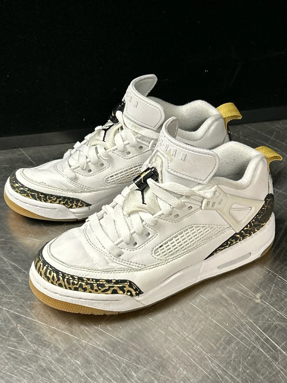 Nike Air Jordan Spizike Size 4.5 Youth